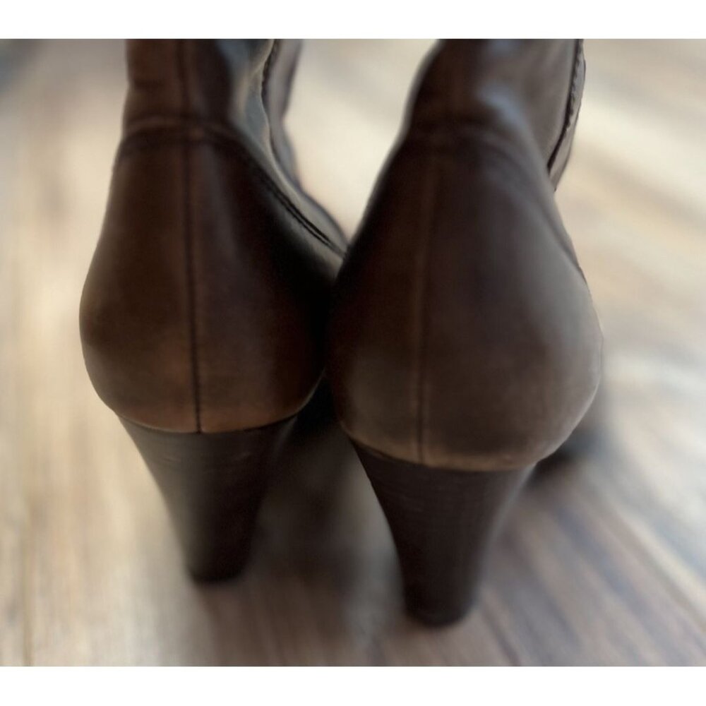 Born Brown Leather Knee-High Boots Heel Zip Fall Fashion Size 39 Women’s - Picture 7 of 11